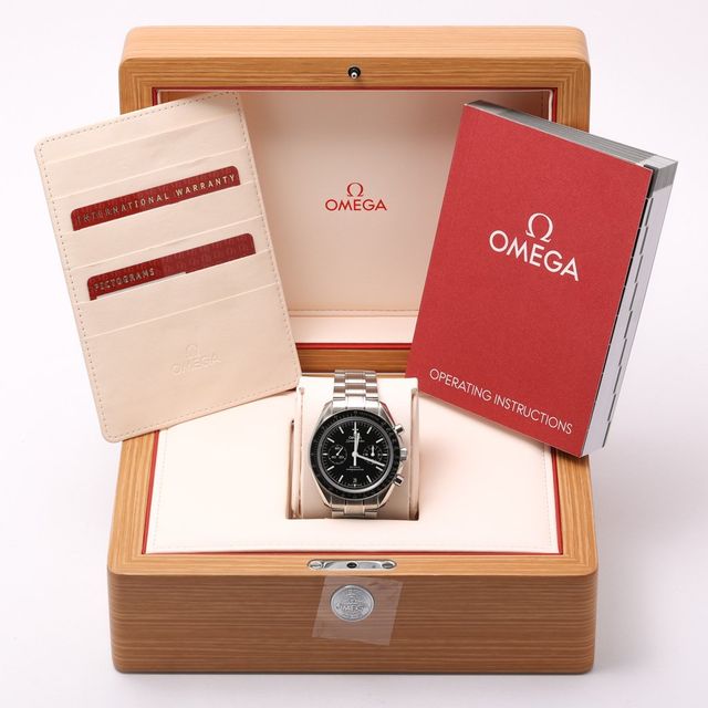 Omega Speedmaster Moonwatch 311.30.44.51.01.002 Image 7